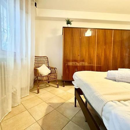 Casa Nel Verde - 4 Posti Letto Apartment Киаравале Екстериор снимка