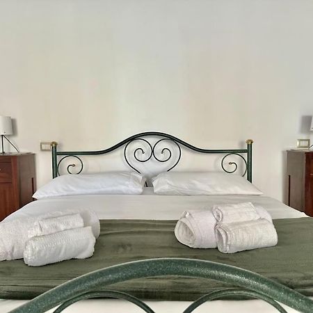 Casa Nel Verde - 4 Posti Letto Apartment Киаравале Екстериор снимка