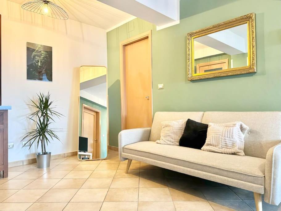 Casa Nel Verde - 4 Posti Letto Apartment Киаравале Екстериор снимка